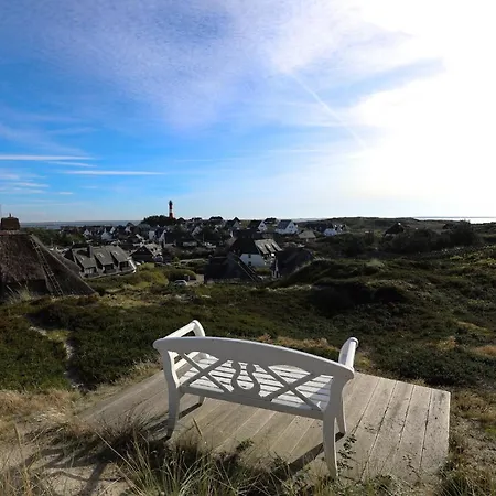 Strandhaus Hoeltig Holiday home *
