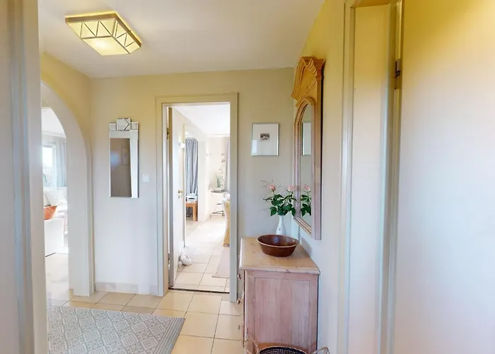 Strandhaus Hoeltig 度假居 *